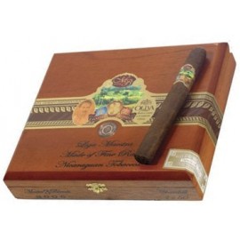Oliva Master Blends 3 Churchill Cigars